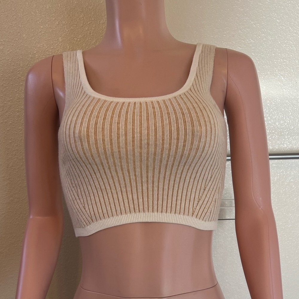 Ribbed Knit Crop Tank Top in Cream and Beige. Size XXS.
